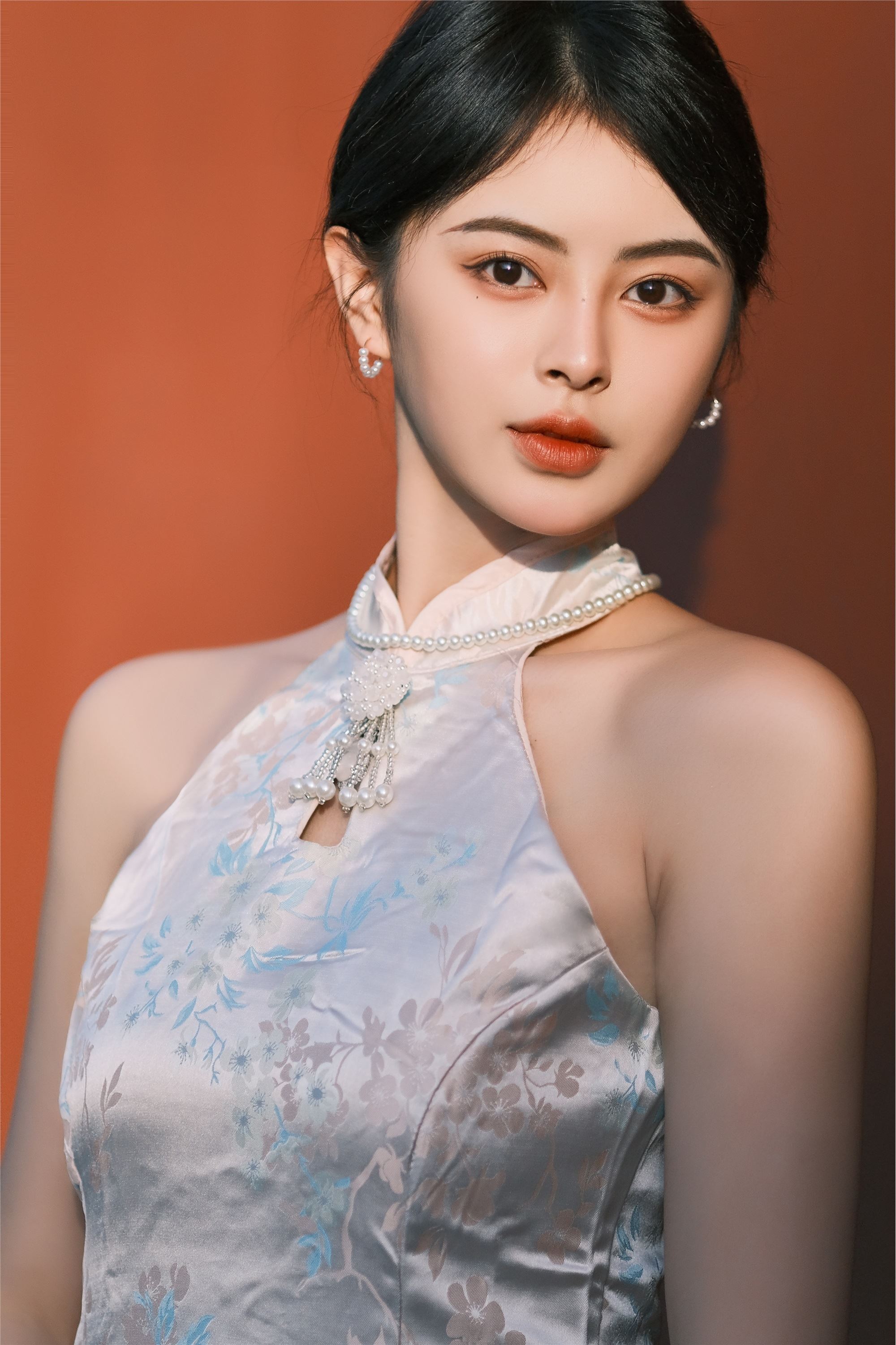 YITUYU艺图语 2025.01.03 庭院深深 胡允恩YooEn